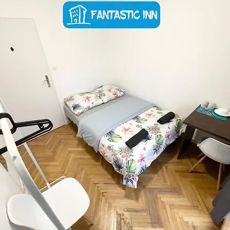 Fantastic Waw - W8 B * Varsovie